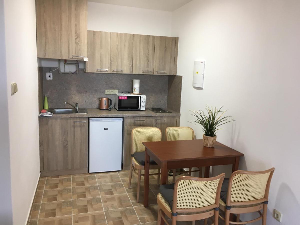 Samostatné apartmány - Penzion U Kudláčků Pouzdřany Exteriér fotografie